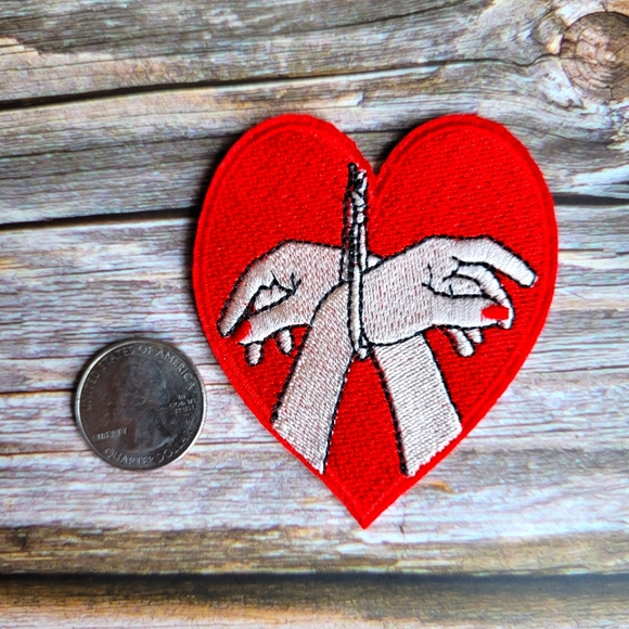 Heart Handcuffs Bondage BDSM Embroidered Iron on Patch - Picture 2 of 2